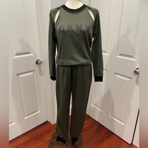 DKNY sweatsuit 2 piece